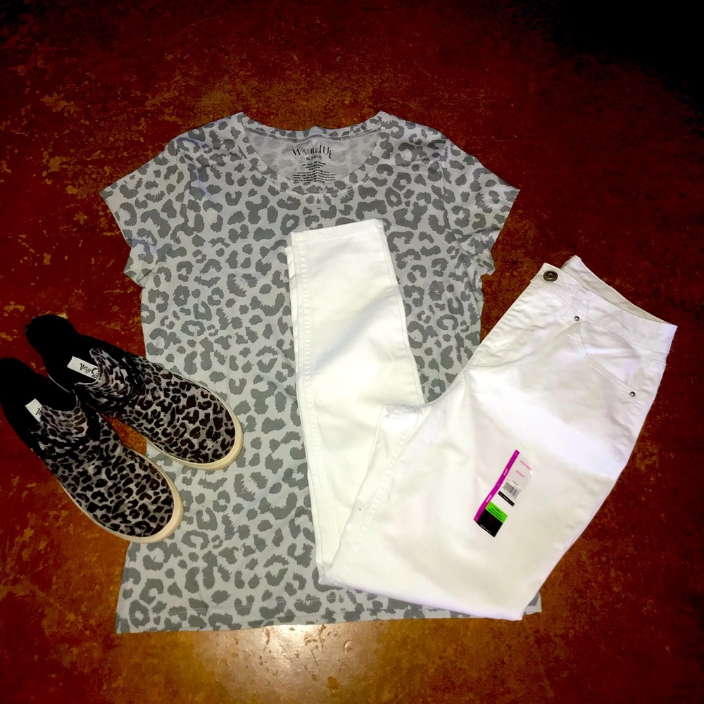 NEW white skinny jeans